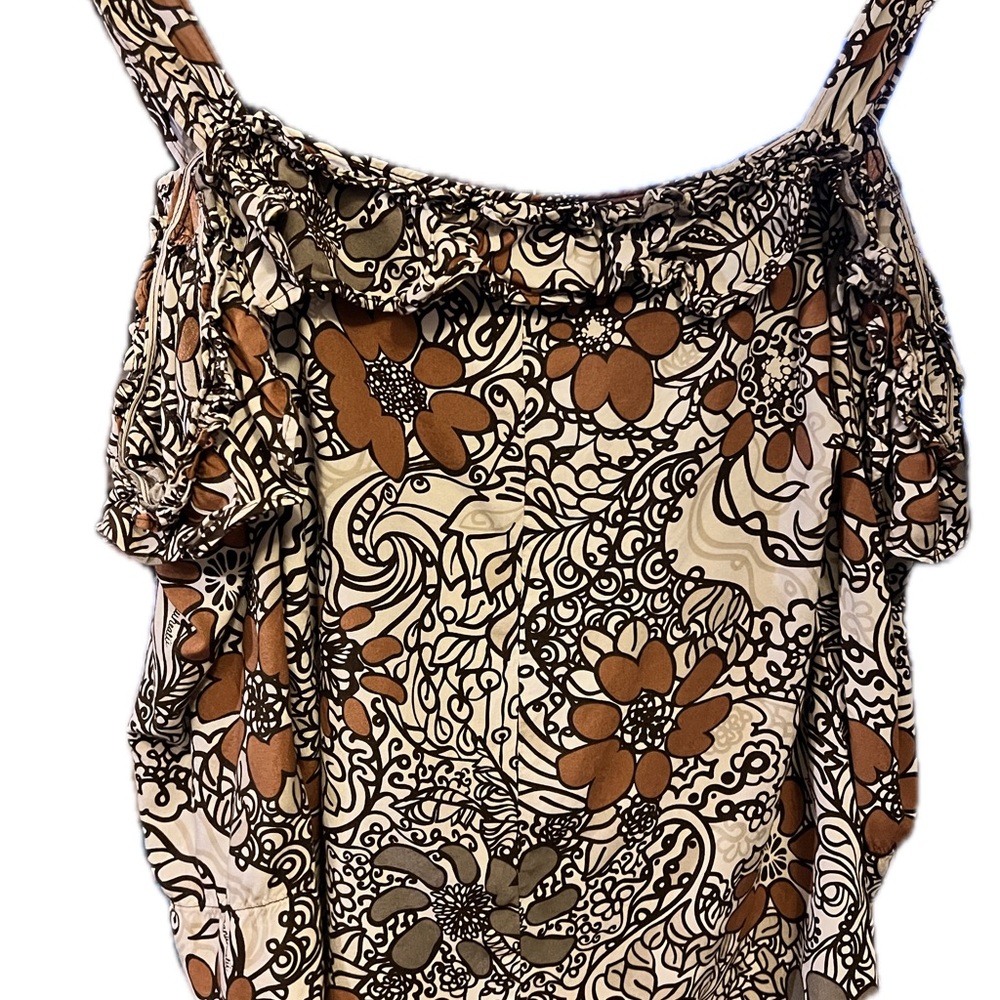 Manuhealii Floral Ruffled 3/4 sleeve top in Cream, Brown & Gray